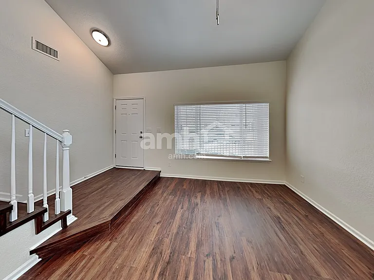 4832 Fundy St — Photo 7