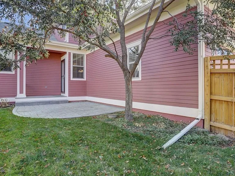 3177 Geneva Ct — Photo 26