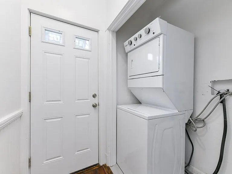 45 Beech Glen St #2 — Photo 9