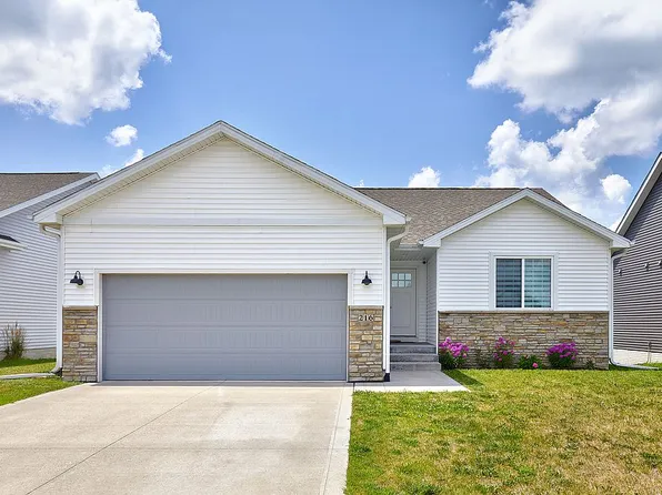 216 NW Lexington Dr, Waukee, IA 50263
