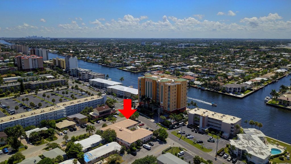 830 N Riverside Dr APT 212, photo 9