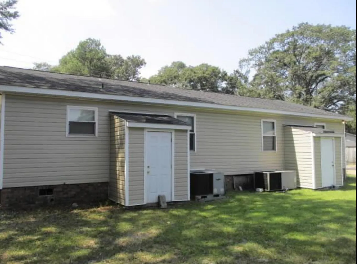 2801 Julius Felder St — Photo 2