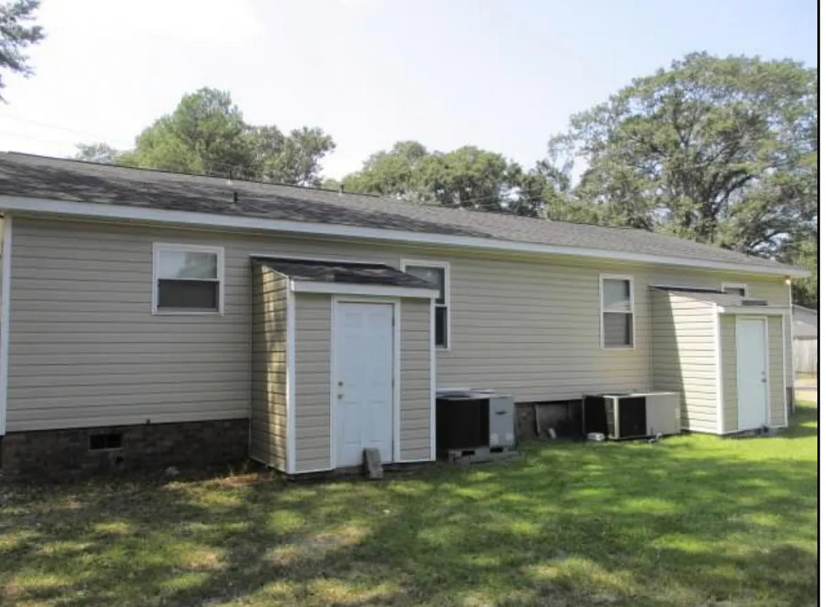 Building Photo - 2801 Julius Felder St #2801