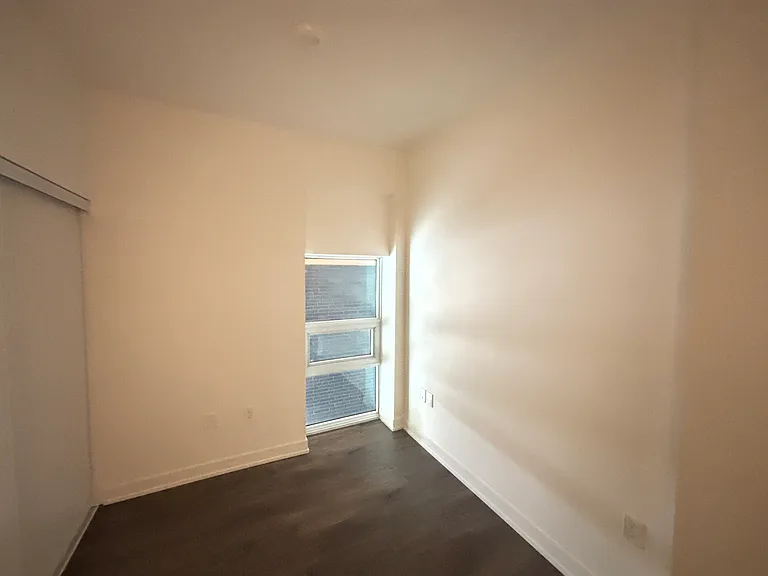 117 Broadway Ave — Photo 41