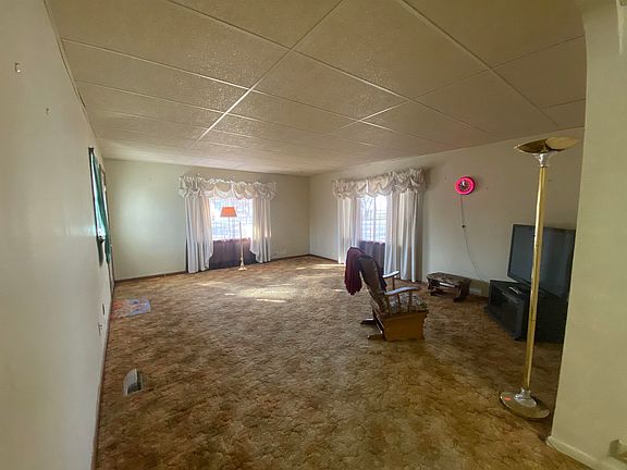 4th image of 1723 F Ave