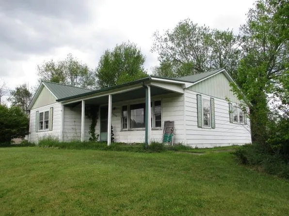 2240 Honeysuckle Ln, Wellston, OH 45692