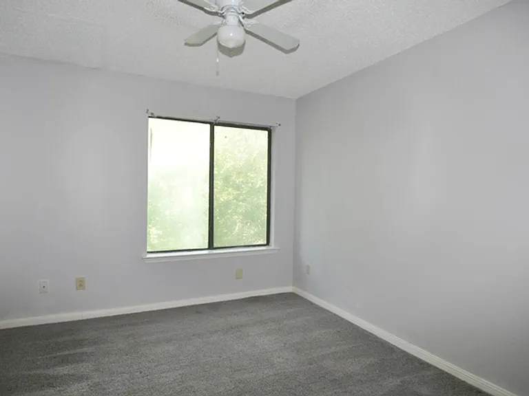 5502 Loving Drive — Photo 24