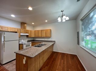 1620 W Lee St #4, Moses Lake, WA 98837