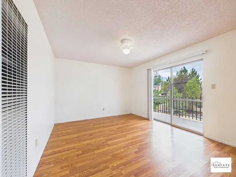 302 Artist Rd — Photo 11