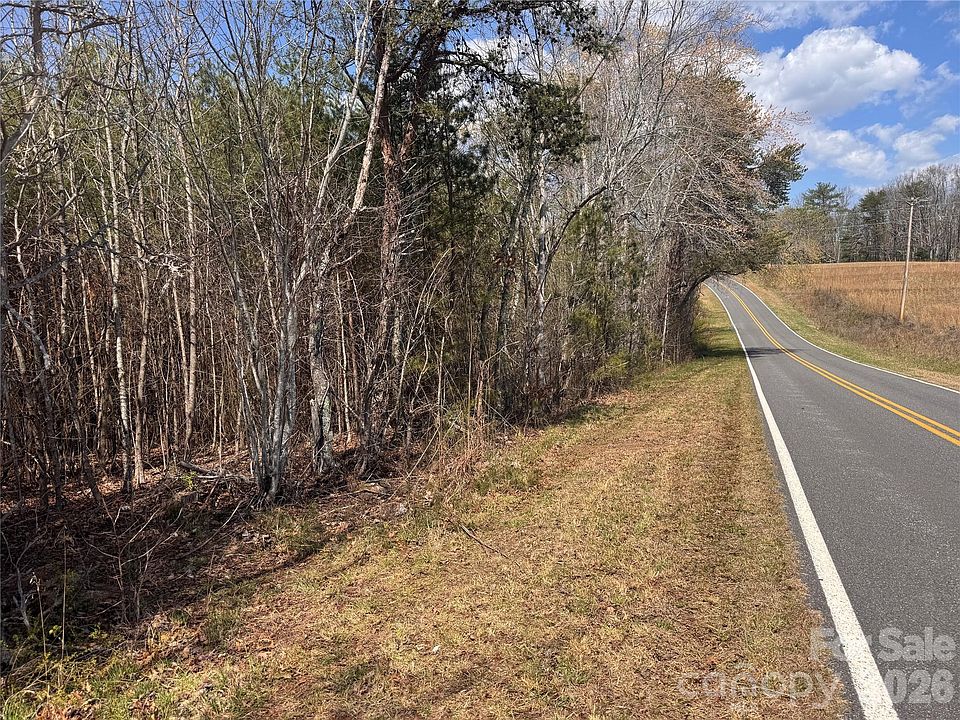 1st image of 335 Woodrow Hoyle Rd