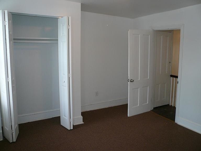 2nd image of 328 N Edgewood St