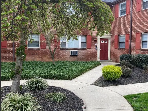 Fallsview Gardens, 3024-3026 W Queen Ln #B2d, Philadelphia, PA 19127