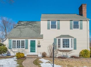 6 Springbrook Rd, Springfield, NJ 07081