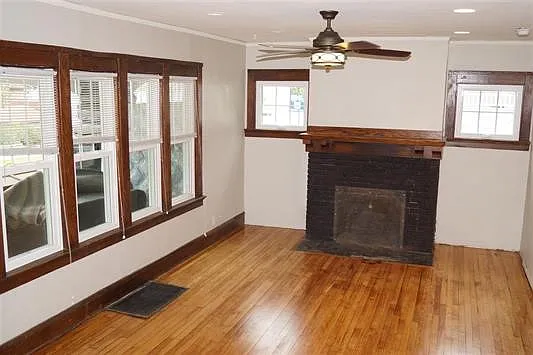 5 bed, 2.0 bath, 1552 sqft, $4,995 — Photo 2