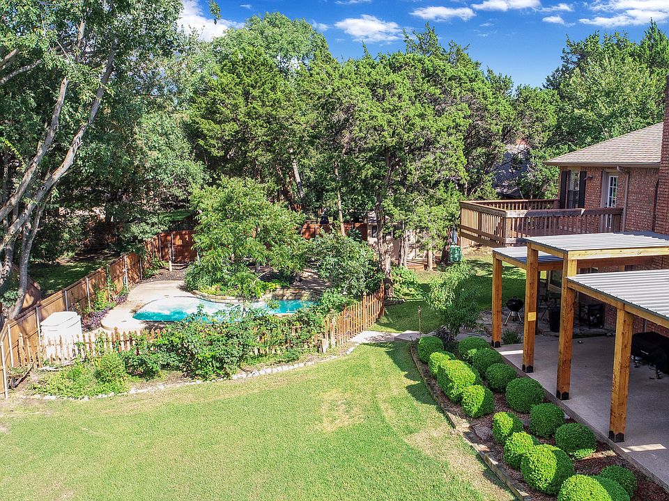 1st image of 1941 Valley View Dr