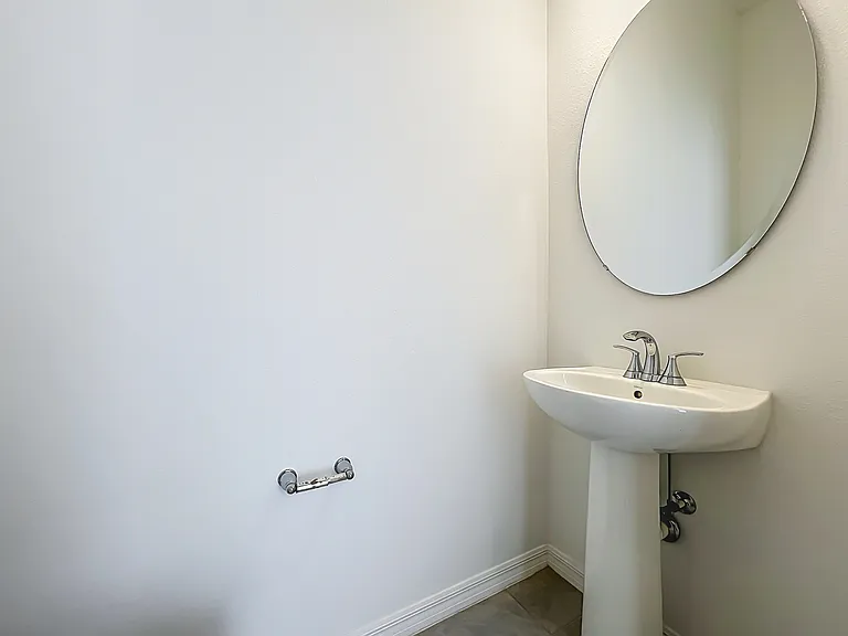 16007 Micelli Dr — Photo 49