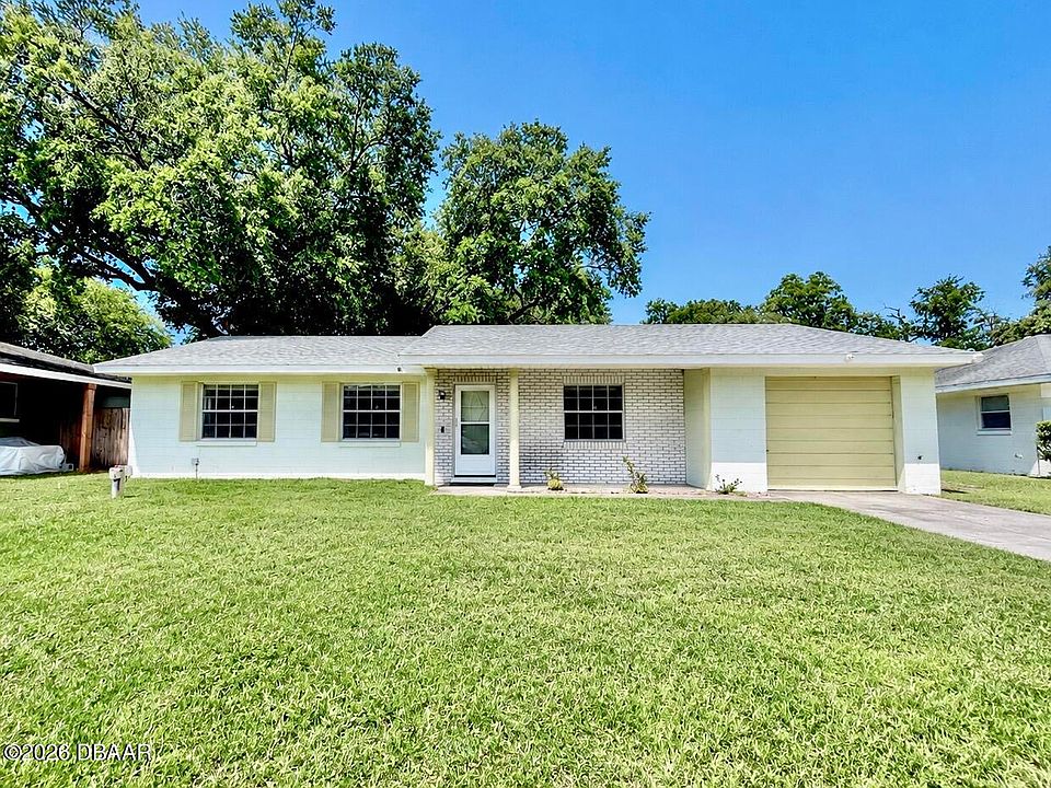 1st image of 7420 Riverside Pl