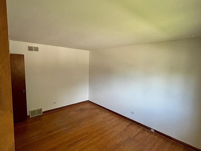 172 N Floyd Ln — Photo 16