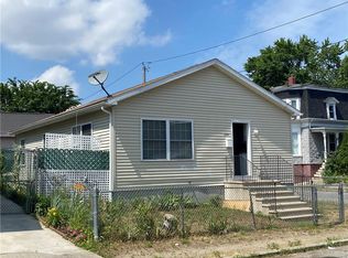 139 Oxford St, Providence, RI 02905