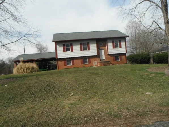 163 Sparrow Ln, Statesville, NC 28625