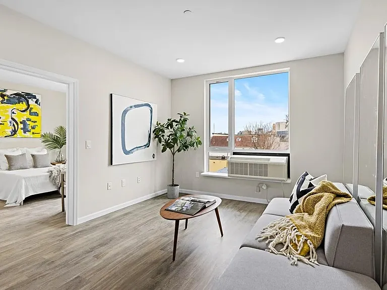 Clark street apartments — Photo 6