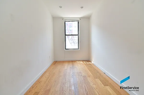 Rented by FirstService Realty (legacy) | media 13