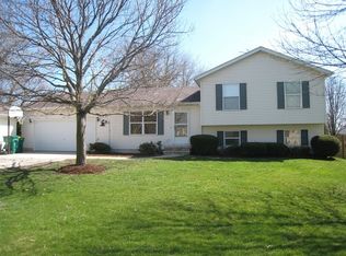 318 High St, Maple Park, IL 60151