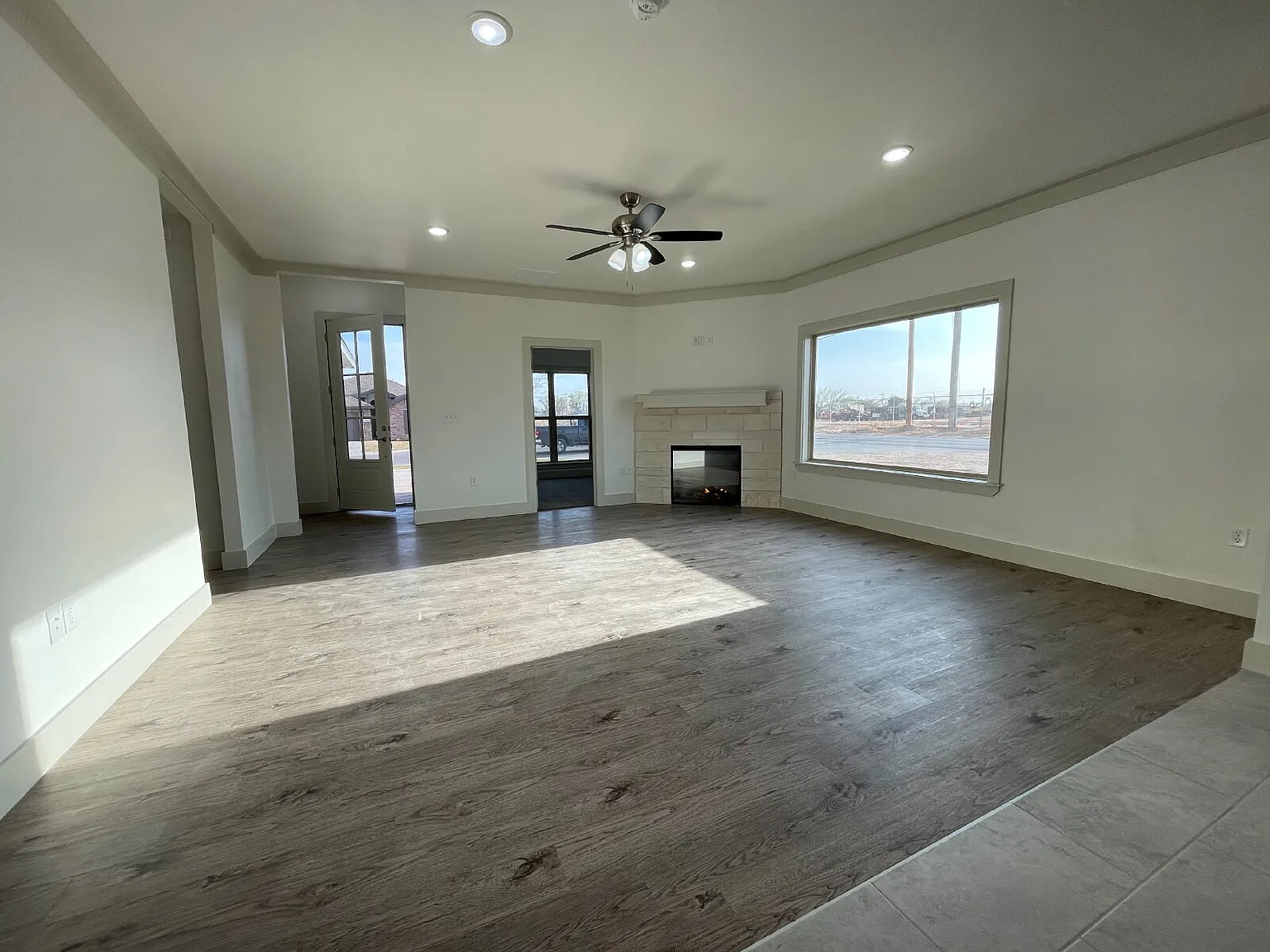 4 bed, 2.0 bath, 1786 sqft, $2,150 — Photo 4