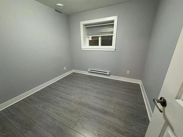 8236 204th St — Photo 5