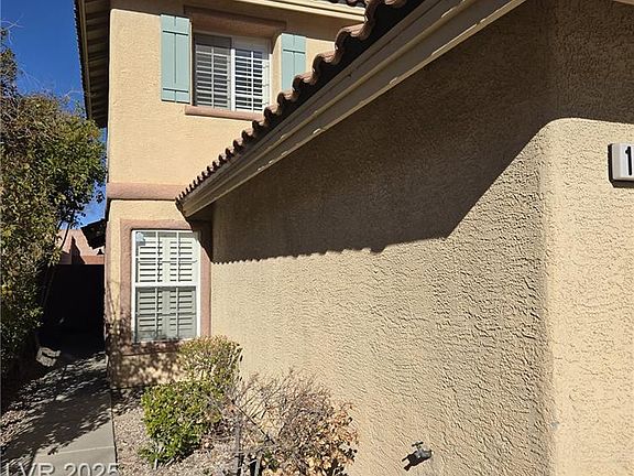 2nd image of 11008 Linden Leaf Ave