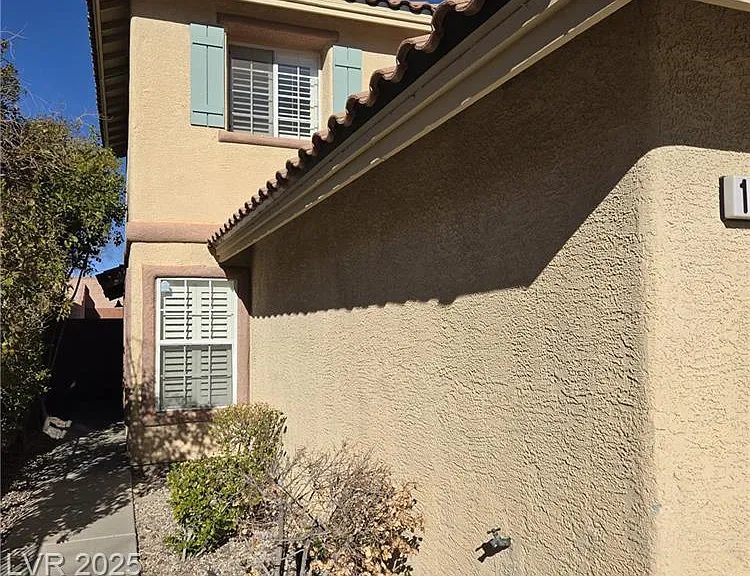 11008 Linden Leaf Ave — Photo 2