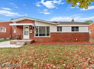 8897 Sarasota, Redford, MI 48239