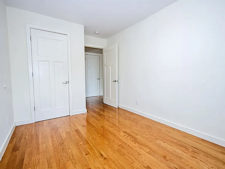230 Troutman St #2A — Photo 7