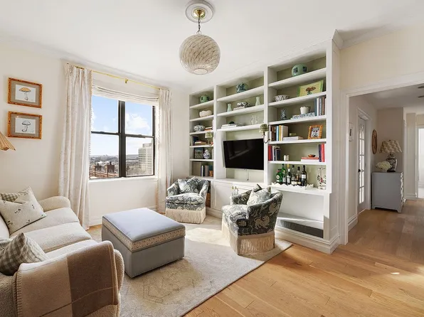 2 Grace Ct APT 6E, Brooklyn, NY 11201