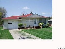 1st image of 5760 W 224th St