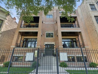 1717 N Humboldt Blvd #2N, Chicago, IL, 60647