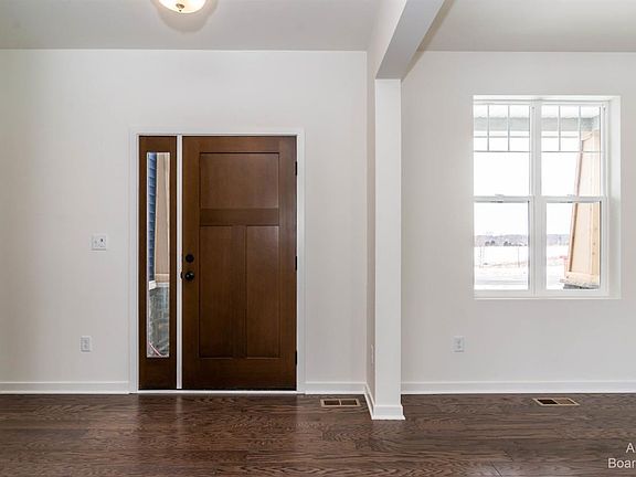 2nd image of 564 Lincolnshire Dr #7
