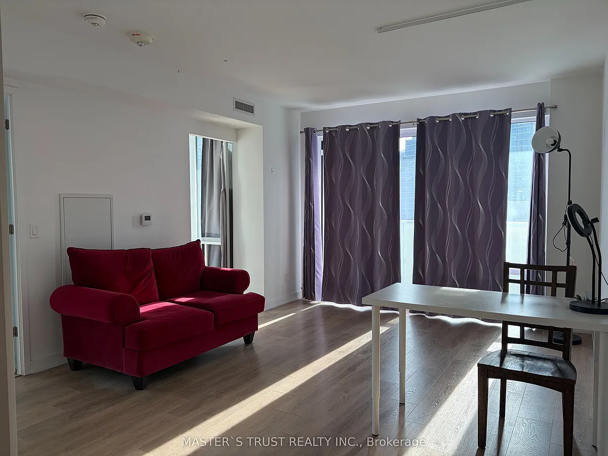 Building Photo - 501 Yonge St #1509