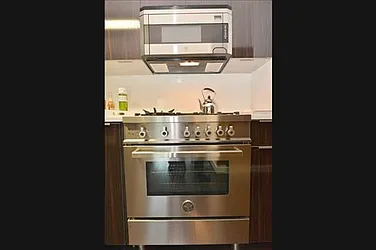 Rented by Addison Property Group