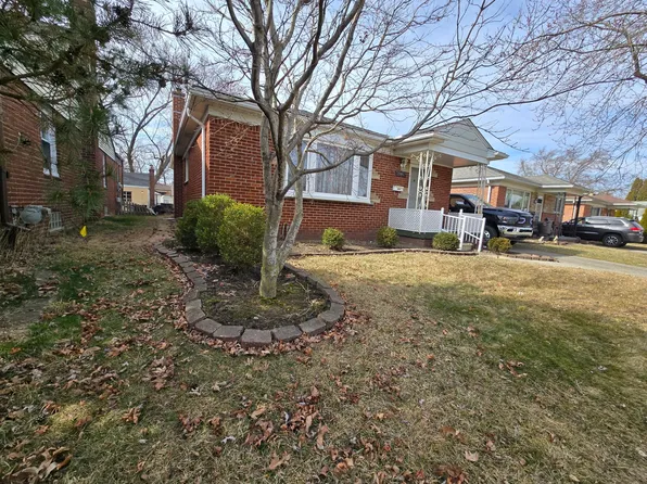7411 Fenton St, Dearborn Heights, MI 48127