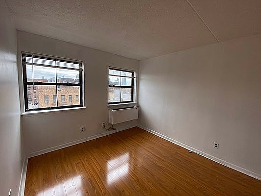 3rd image of 47-35 41st St #604