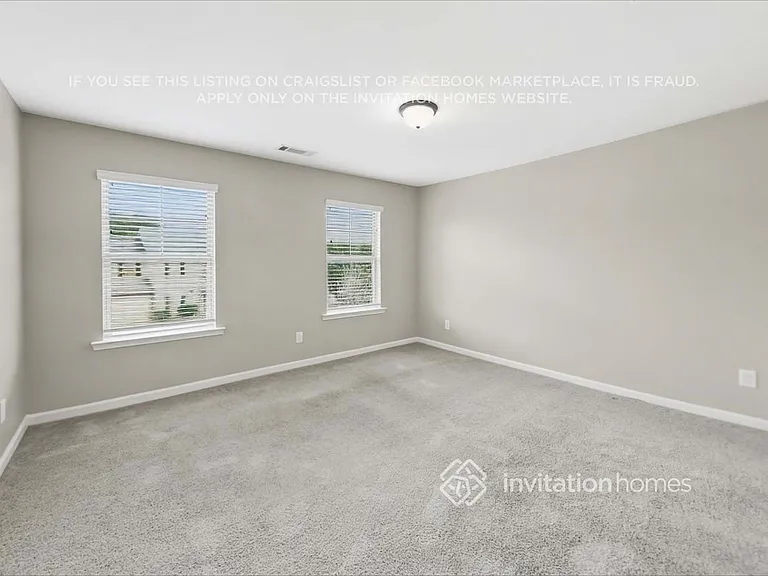 439 Village Broad St — Photo 12