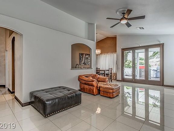 5th image of 8437 Sea Glen Dr
