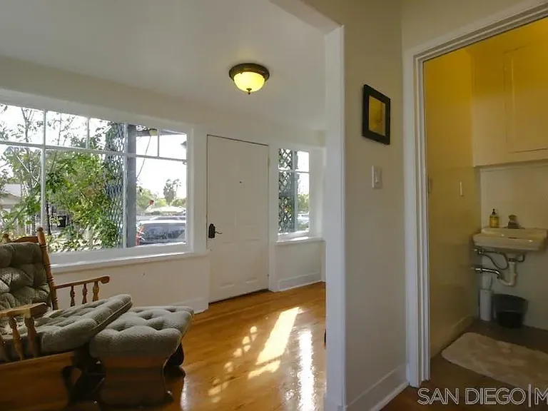 3970 Harney St — Photo 14