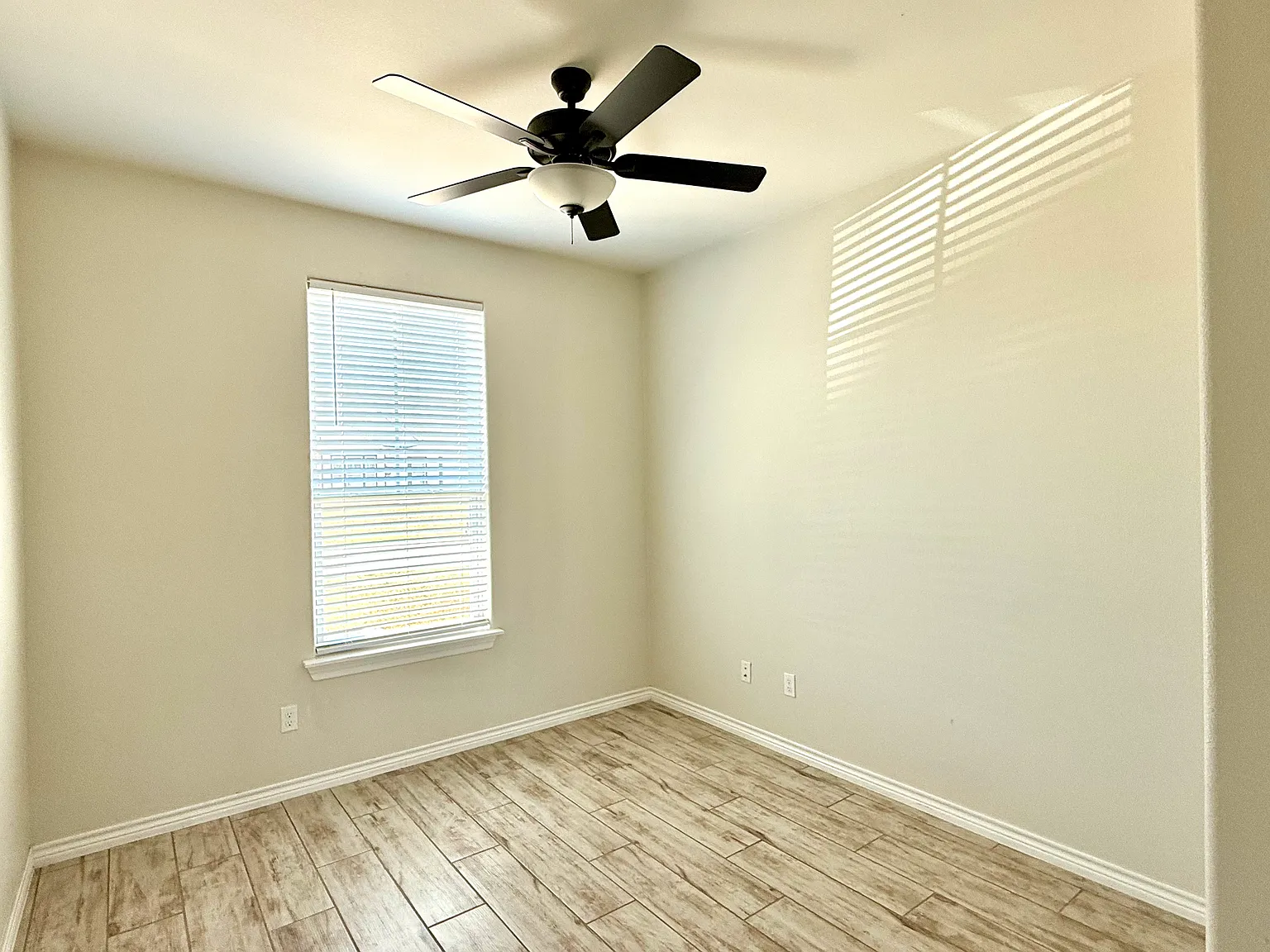 3 bed, 1522 sqft, $2,300 — Photo 4