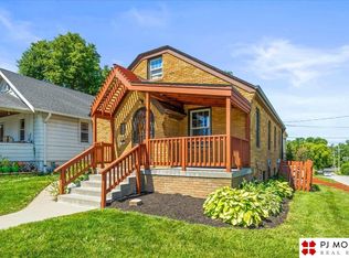 5002 S 37th St, Omaha, NE 68107