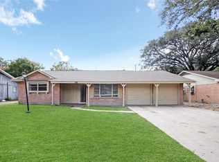 8711 Shadow Crest St, Houston, TX 77074