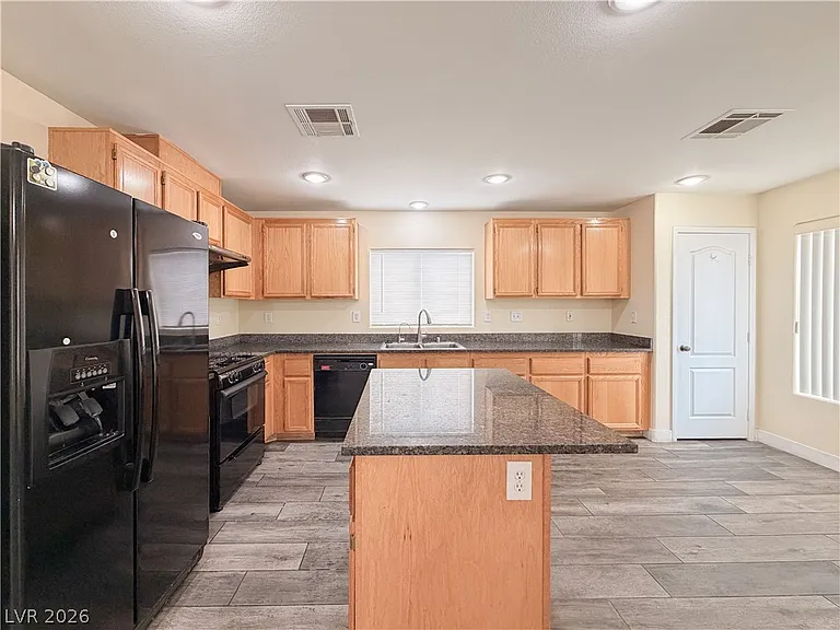 6204 Alpine Tree Ave — Photo 13