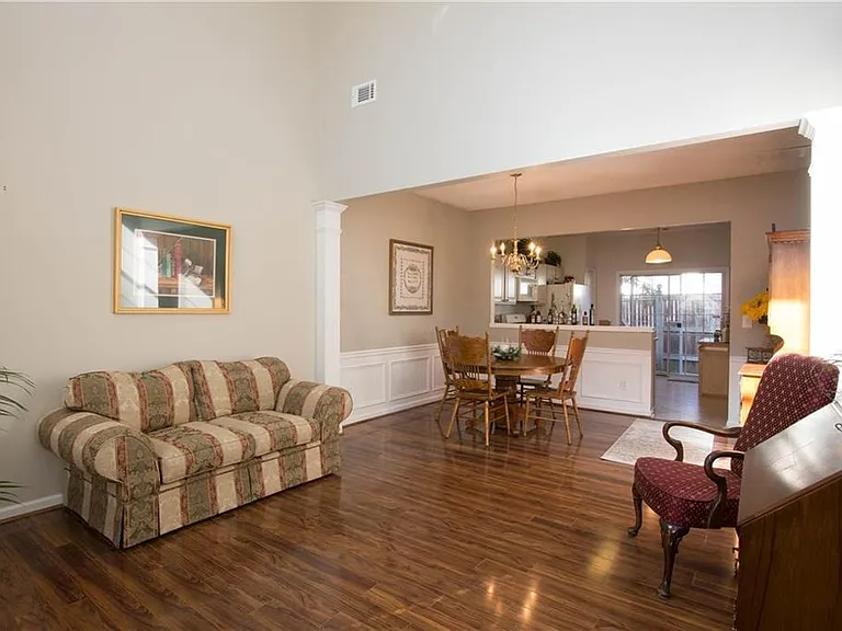 2507 Timbercreek Cir — Photo 7