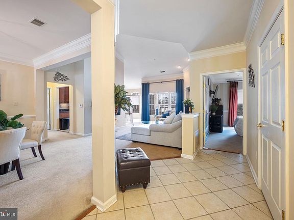 4th image of 2602 Clarion Ct APT 404